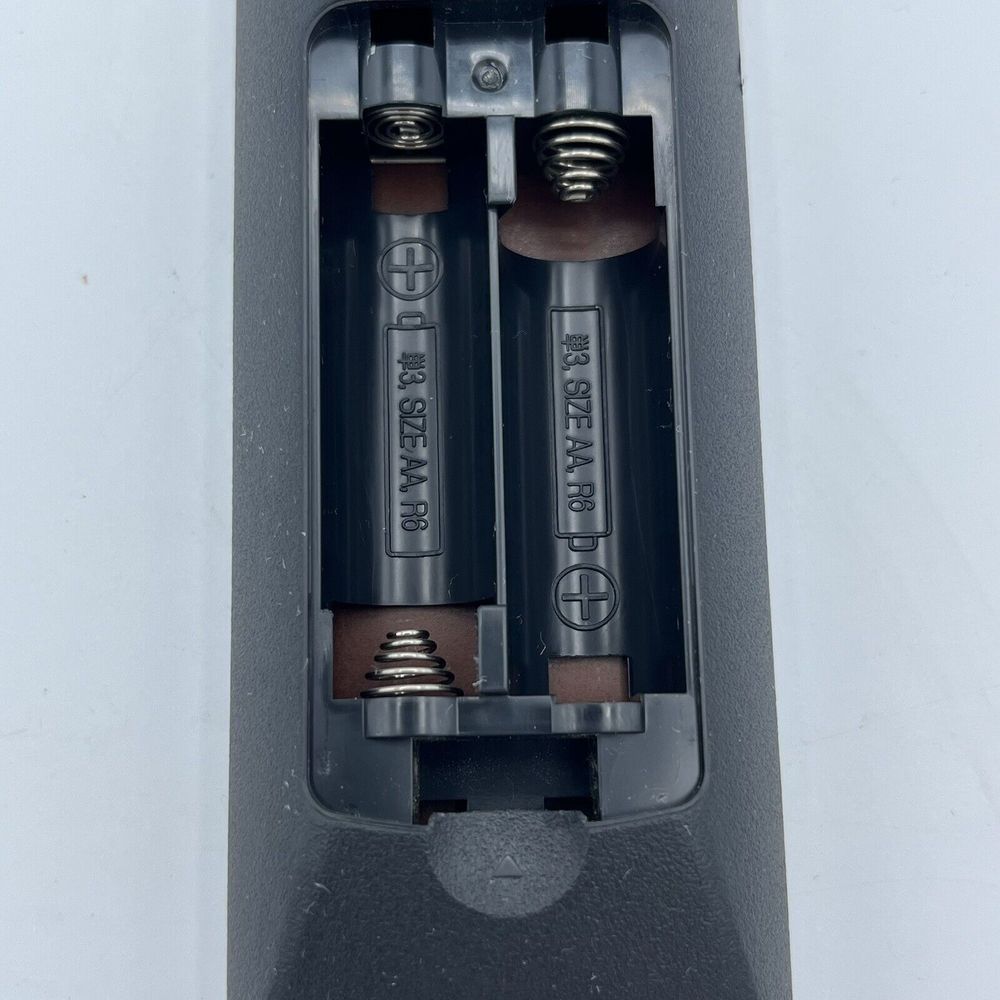 Sony RM-Y913 TV Remote Control OEM Model W/ Battery Cover Tested Very Good Cond - Picture 4 of 4